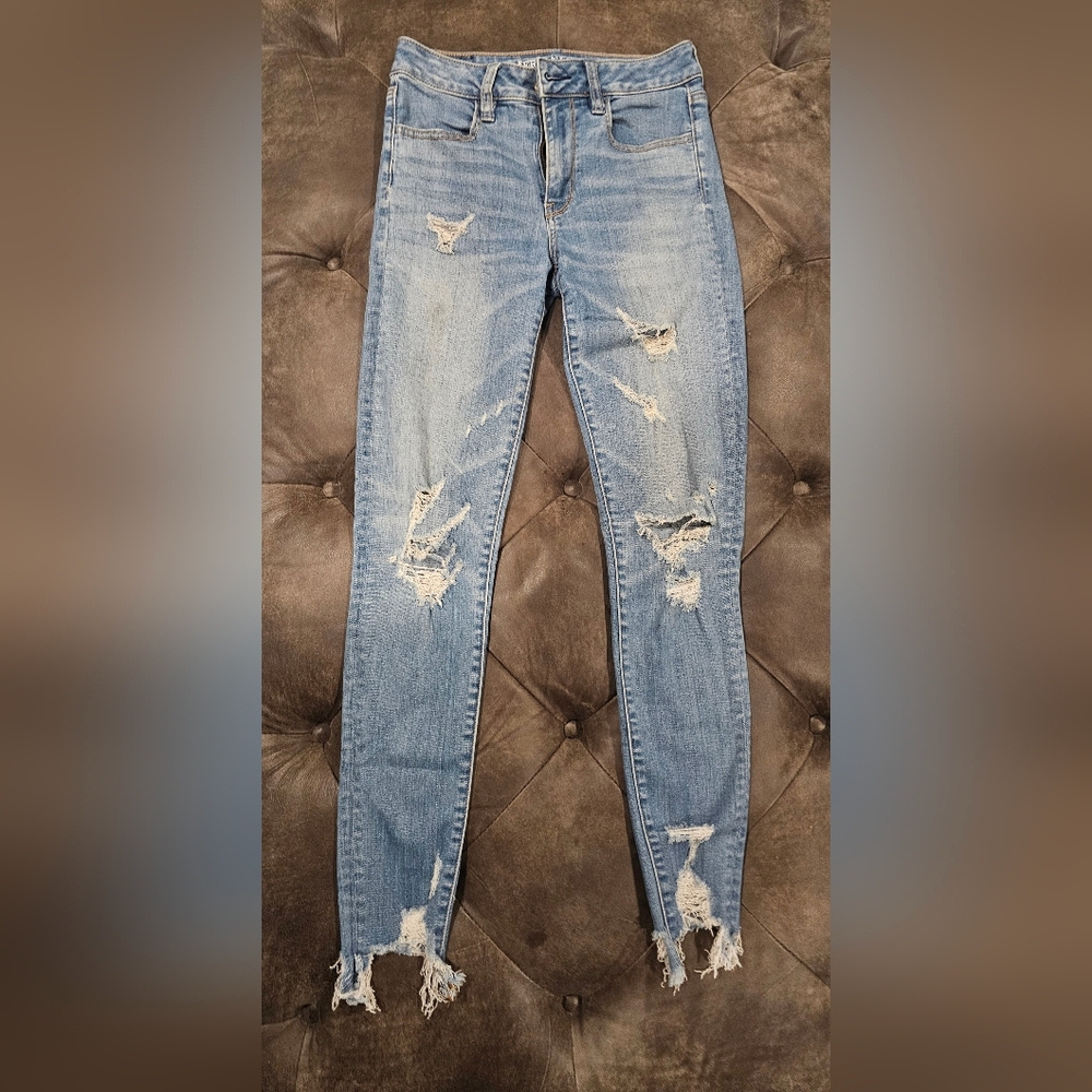 American Eagle Destroyed Hi-Rise Jegging Size 2